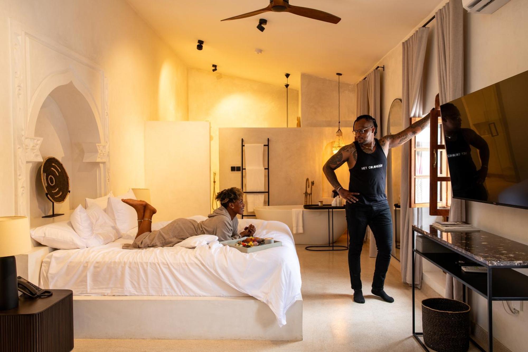 The Neela Boutique Hotel Stone Town Zanzibar Rom bilde